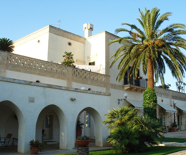masseria-appia-traiana-azienda-agricola-tateo-casale-ostuni-brindisi masseria-appia-traiana-azienda-agricola-tateo-casale-ostuni-brindisi